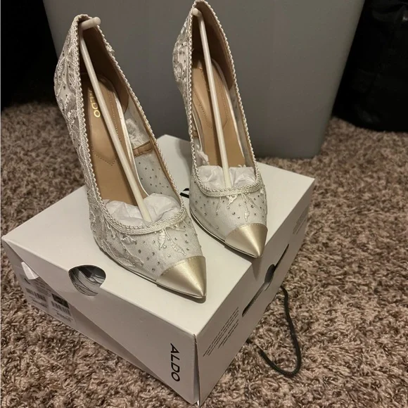 Wedding heels - Picture 2 of 11